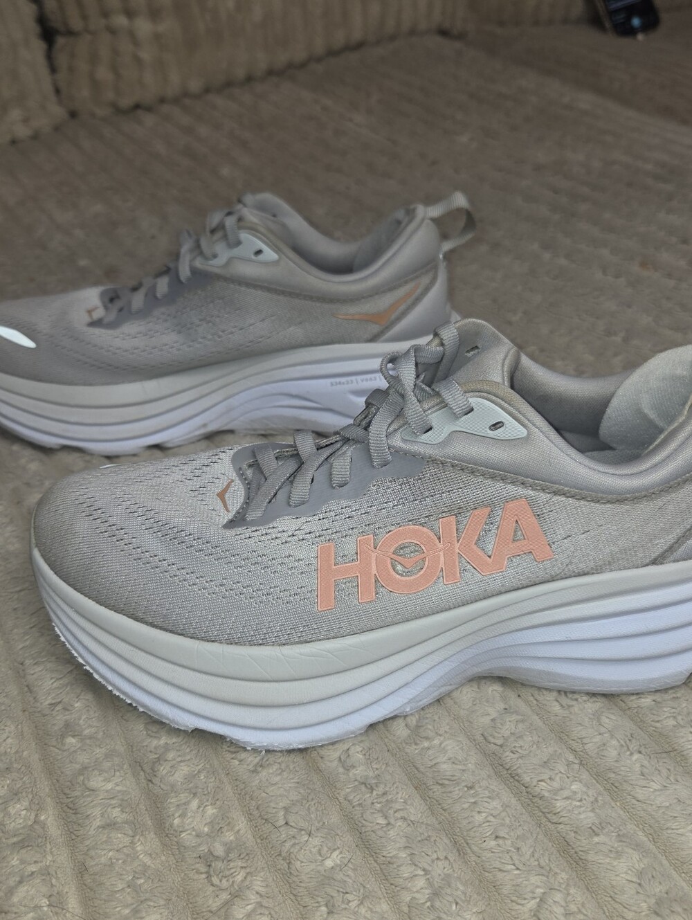 HOKA Bondi 8 Women's Running Shoes Gray Rose Gold Athletic Sneakers Size 7 B - Picture 2 of 9